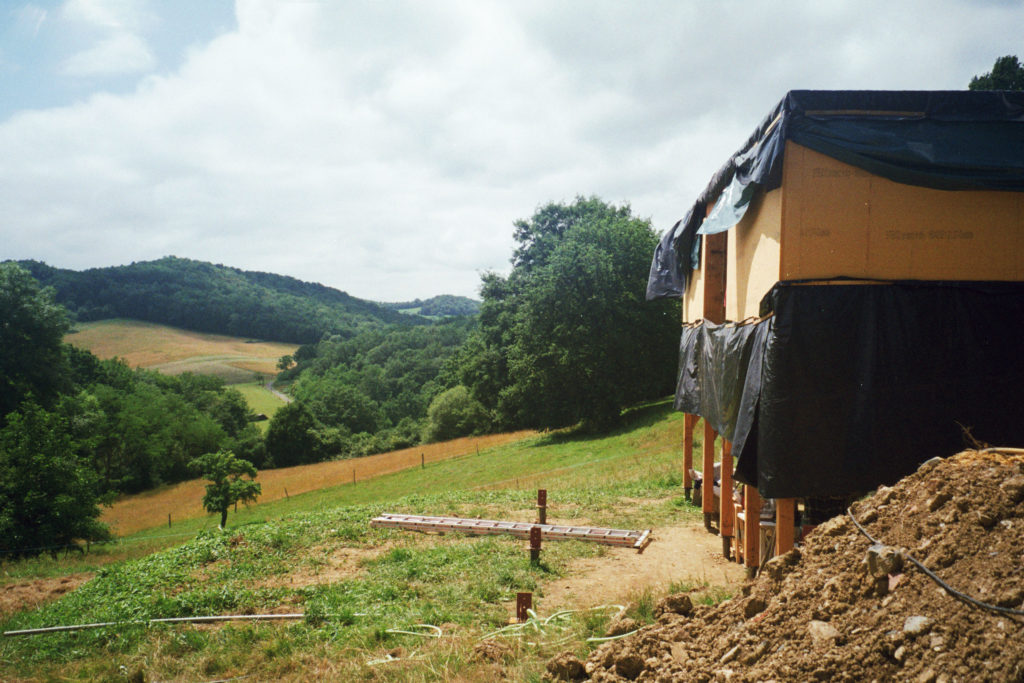 chantier participatif bottes paille